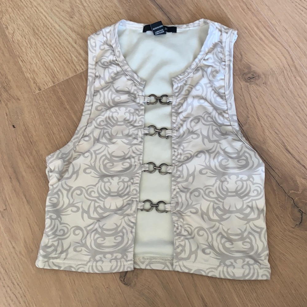 Crop top